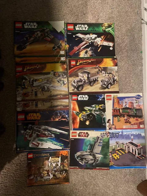 LARGE Old Lego Star Wars, Indiana Jones and More instruction Books! READ DESCRIP