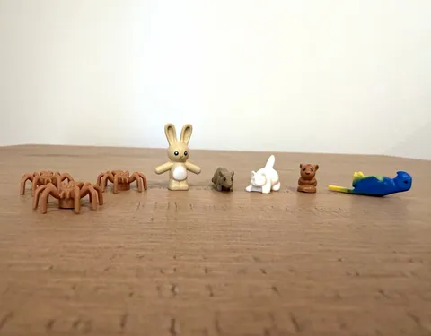 Lego Mixed Lot Mini Animal Figures Spiders Rabbits Cat Rat Parrot