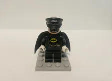 LEGO BATMAN MINIFIGURE - ALFRED WEARING BATSUIT - LEGO BATMAN MOVIE Set 70917!!