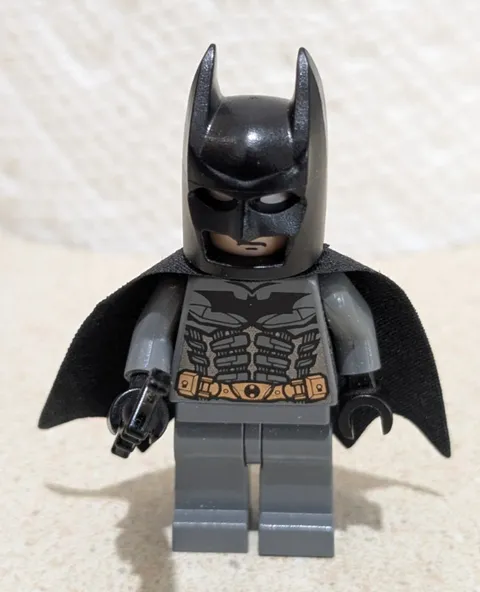 Lego BATMAN Minifig - Dark Bluish Gray Suit  bat024 7884