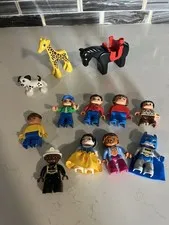 Lot of 12 LEGO Duplo Action Figures Toys Animals and People Dog, Horse, Giraffe