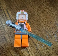 LEGO Star Wars Rebel Pilot Minifigure Lot of 4 w/ Helmets & Accessory