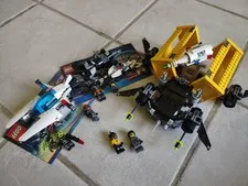 Lego Space Police Lot 5972 5970 5981 Incomplete