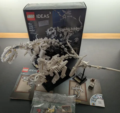 LEGO Ideas: Dinosaur Fossils (21320)