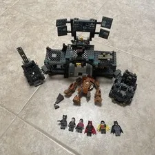 LEGO DC Super Heroes 76122 Batcave Clayface Invasion Incomplete All Figures