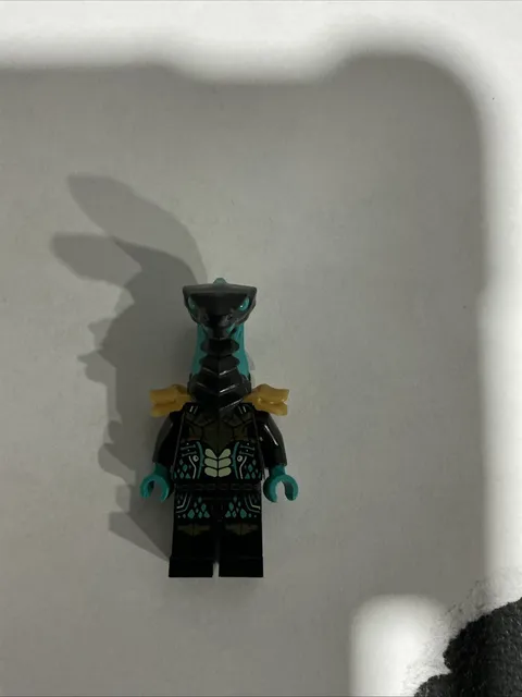 Lego Maaray Guard - Seabound mini figure without weapons (From Ninjago Sets)