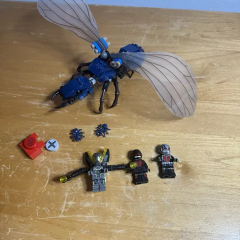 LEGO Antman Final Battle 76039 Marvel Super Heroe Avengers 95% complete all figs