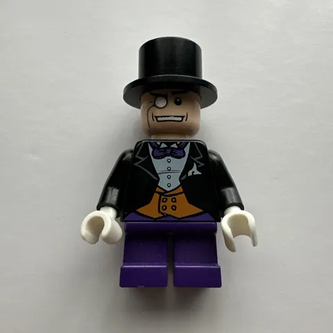 Lego Batman I DC 2006 The Penguin Dark Purple Minifigure bat010 7783 7785