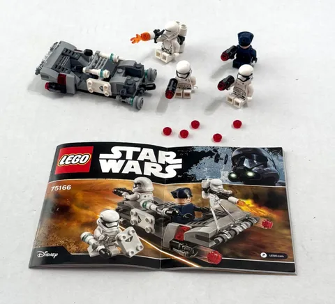 LEGO Star Wars: First Order Transport Speeder Battle Pack (75166) RETIRED