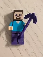 Lego Minecraft Steve Minifigure Crafting Box
