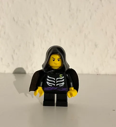 LEGO Ninjago Minifigure: Lyod Garmadon Kid - Rise of the Snakes (njo0038)