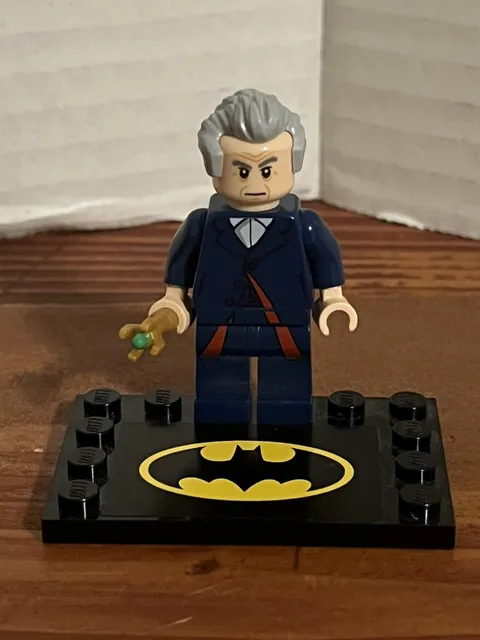 The Doctor  dim009 Doctor Who Lego Dimensions  LEGO Minifigure with Wand
