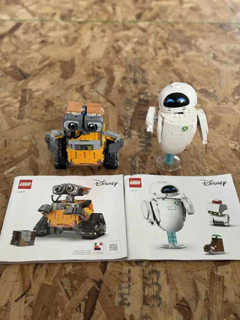 LEGO DISNEY PIXAR WALL-E {43279} EVE BUILD
