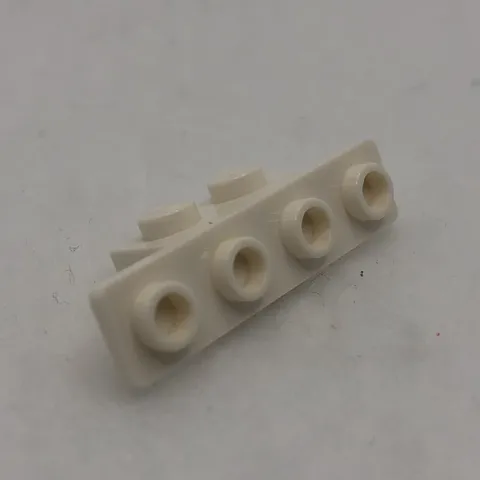 LEGO 2436b White Bracket 1 x 2 - 1 x 4 with Rounded Corners (x1)