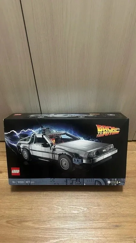 LEGO 10300 BACK TO THE FUTURE DELOREAN NEW SEALED