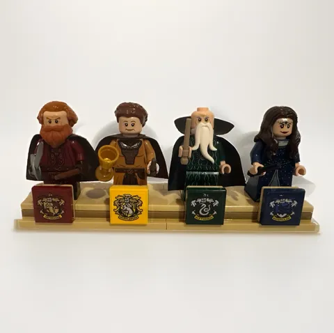 LEGO 71043 Hogwarts Castle Founders Minifigures (All 4) with Accessories & Stand