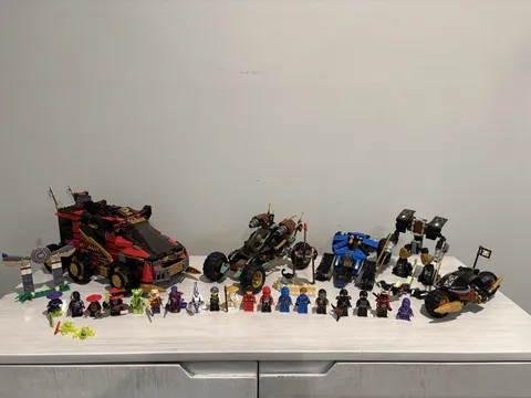 Huge Lego Ninjago Lot!!! (70750, 70723, 70589, 70733, Plus Bonus Figs!!!)