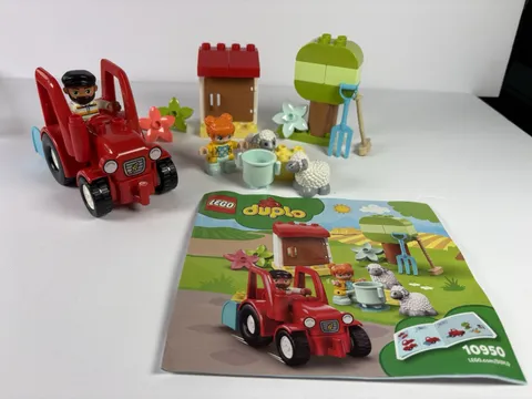 Lego Duplo 10950 FARM TRACTOR & ANIMAL CARE Complete Set With Manual Tractor VGC