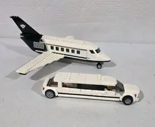 Lego City Airport VIP Service 60102 Plane and Limo minifigs Incomplete For Parts