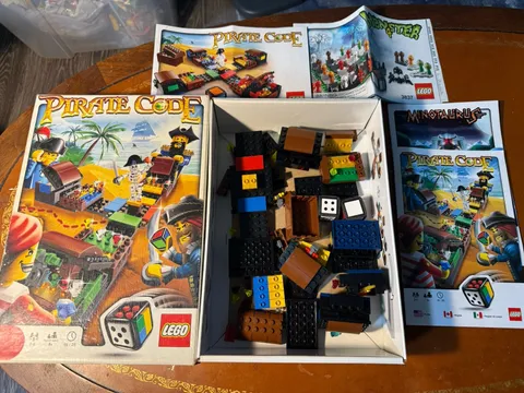 3840 LEGO Pirate Code Game Set Includes instruction Manuals