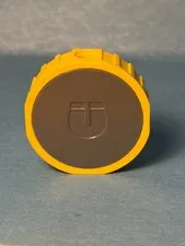 LEGO Part 65209c01 - 1x Yellow Magnet Brick, Round 4 x 4 x 2 with 3 Pin Holes