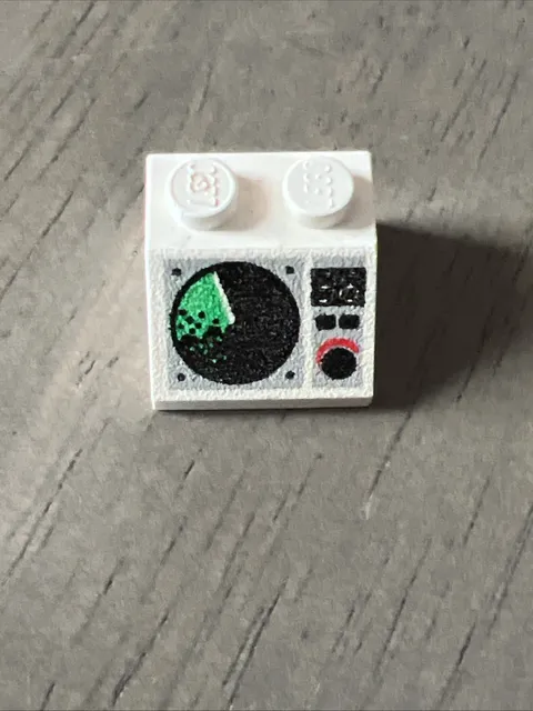 LEGO 3039px5 White Slope 45 2x2, Black/Green Radar Screen '38'