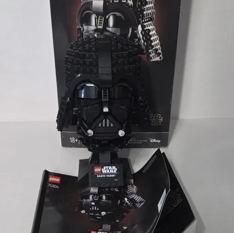 LEGO Star Wars 75304 Darth Vader Helmet 834 Pcs 18+ Box Instr Display Stand