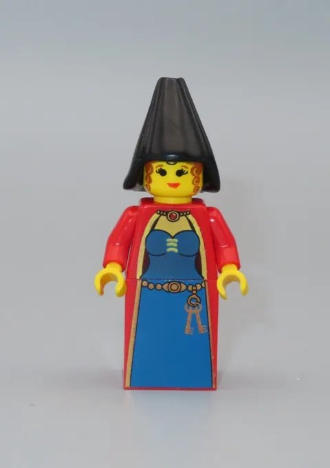 LEGO Castle Queen Leonora Maiden Princess minifigure 6098 6091