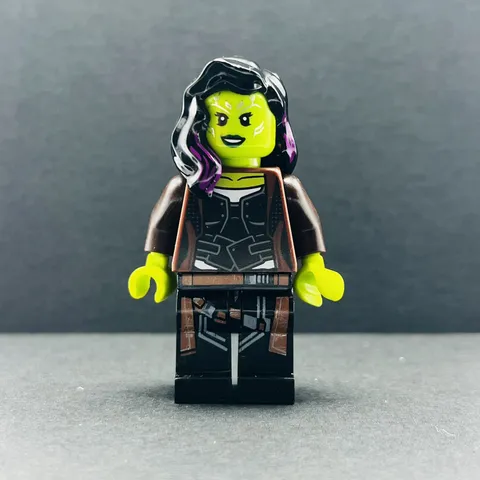 Lego Minifigure Gamora, Long Reddish Brown Coat sh0506 Super Heroes