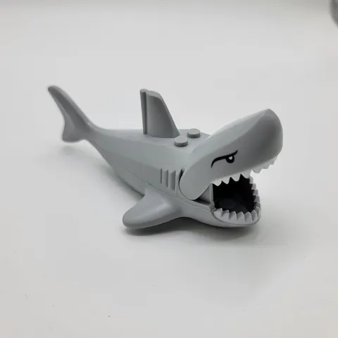 LEGO Great White Shark (62606) - Pirates Brickbeard's Bounty 6243, 8633
