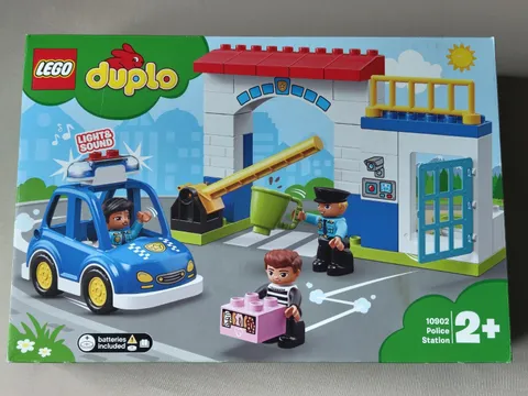 LEGO DUPLO 10902 POLICE STATION *NEW & BOXED*