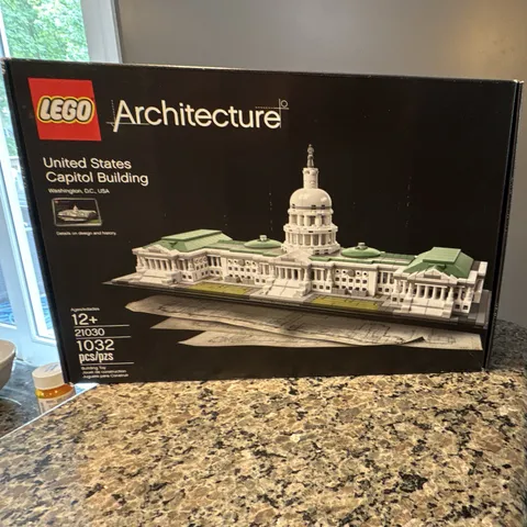 LEGO Architecture United States Capitol Building 21030 Landmark 1032 pcs 12+ Box