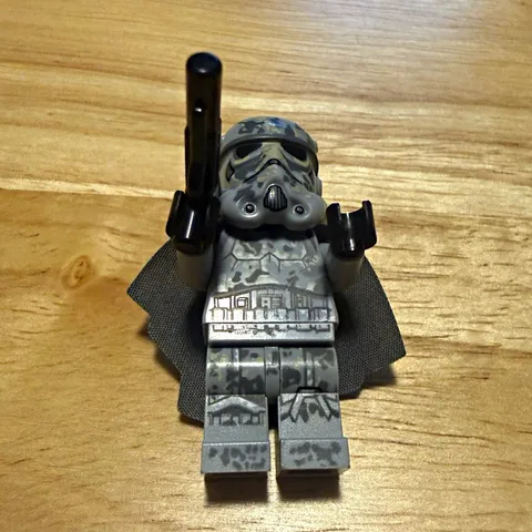 LEGO Star Wars Mimban Stormtrooper Minifigure w/ Helmet, Cape, & Blaster