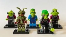 LEGO - Alien Bundle Minifigure (Qty-5) ac012, col201, ac003, gs014, and ac002