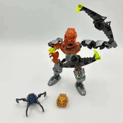 LEGO BIONICLE: Pohatu Master of Stone - Complete No Box or Instructions