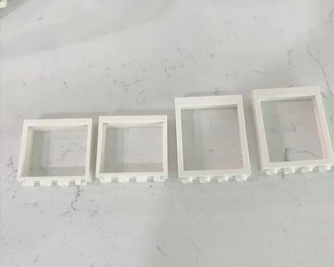 LEGO Window Frames 4 x 1 White Qty 4 - 2 Sizes