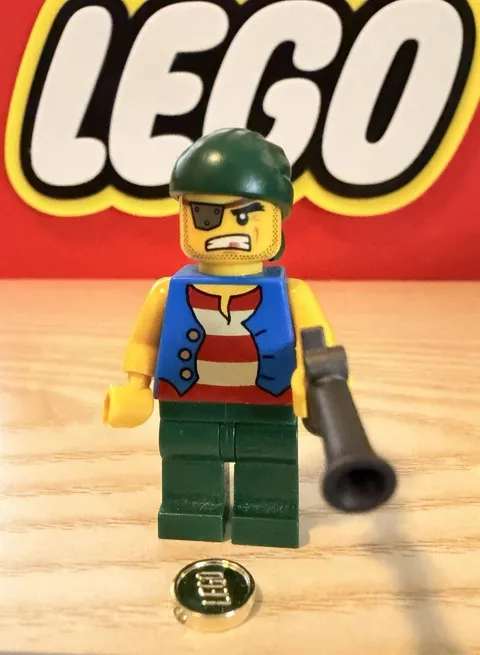 Lego Pirate Minifigure With Accessories 
