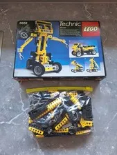 Vintage Lego Technic 8852 Robot 100% complete + original box 1987!