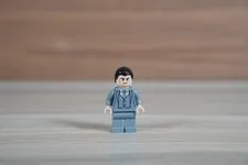 LEGO Super Heroes - Bruce Wayne Sand Blue Suit (sh0026) Minifigure no cracks
