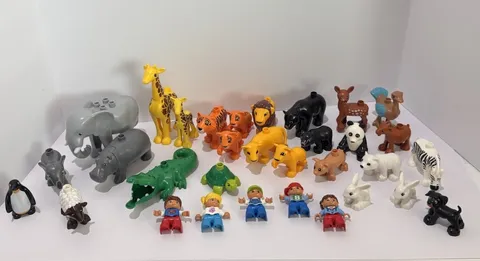 LEGO Duplo Lot of Zoo Animals Figures 27 Pieces