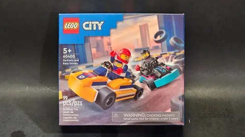 LEGO City 60400 Go-Karts and Race Drivers 99 Pieces ++++++++++++++++++++++++++++