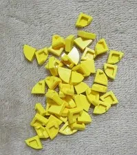 LEGO Tile, Round 1 x 1 Quarter Yellow no. 25269 (Qty 50) *NEW*