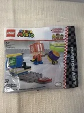 LEGO 30702 Super Mario: Mariokart Toad (Pit Crew) - New! SEALED