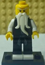 LEGO® Ninjago Minifigure Sensei Wu - Black Kimono with Gold Symbols njo0026