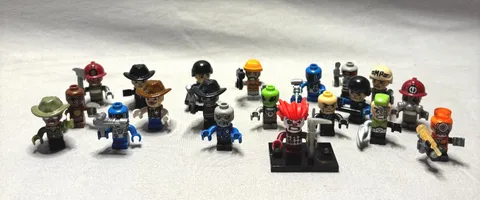 Lot OF 21 Mixed Lego mini Figurines with Extra Pieces