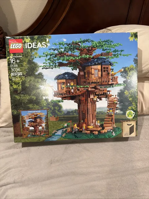 LEGO Ideas Tree House 21318 New Sealed Set . Original Owner Great Box