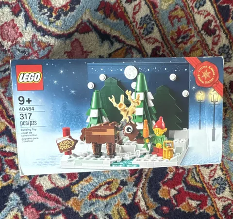 LEGO Santa's Front Yard 40484 Seasonal Christmas Set 317 pcs Age 9+ Limited