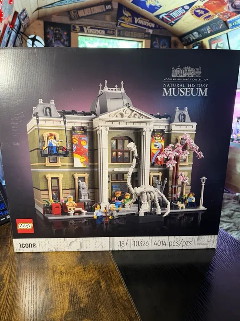 LEGO Icons: Natural History Museum (10326) Brand New Sealed Set