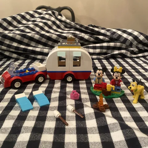 Lego Disney #10777 Mickey & Minnie’s Camping Trip - Appears 100% Complete!