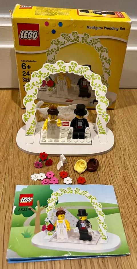 LEGO 853340 Bride & Groom Minifigure Wedding Favour Set 2011 SHIPS FAST
